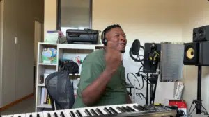 Mr Vee Sholo &ndash; YI BOKKE LENA
